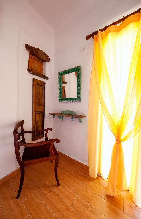 Castria Studios Kionia Luaran gambar